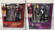 MAFEX No.075 Marvel Comic Ver. And Mafex No. 088 Spider-Man Action Figure