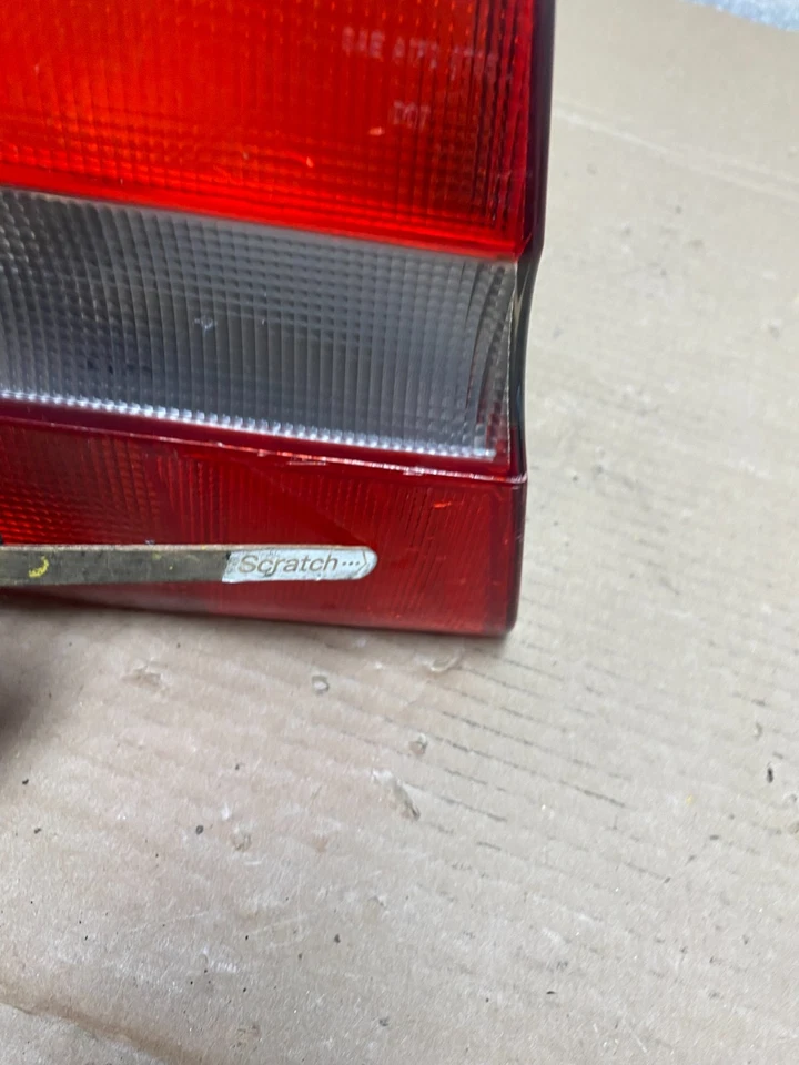Luz trasera izquierda conductor Volvo S70 1998 a 2000 OEM U0764 DW Foto 4 de 4