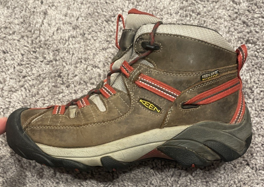 Stivali da trekking impermeabili Keen Targhee 2 Mid da donna in pelle marrone a rete taglia 8