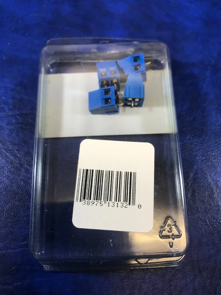 Package of 4 Stackable 2-Position Terminal Blocks for Circuit Boards - Image 2 of 2