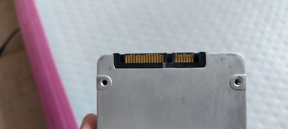 Intel SSD 320 Series SSDSA2CW080G3 2.5″ SATA II 80 GB Solid State Drive – Tested - Image 4 of 4