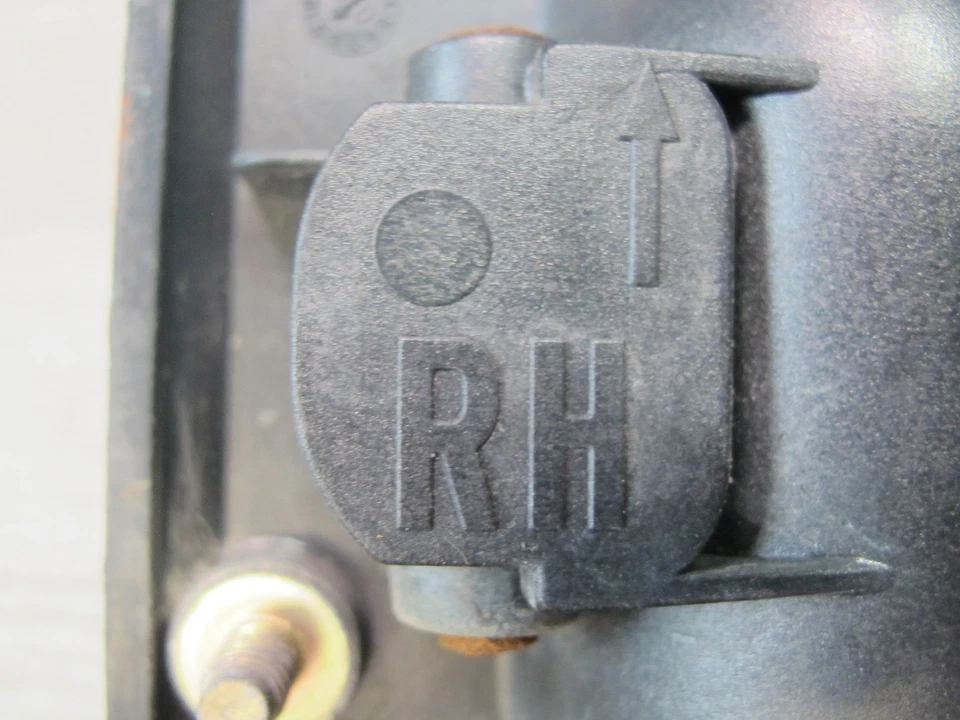 2003-2009 HUMMER H2 MAÇANETA EXTERNA TRASEIRA DIREITA DO PASSAGEIRO 15104795 - Imagem 4 de 4