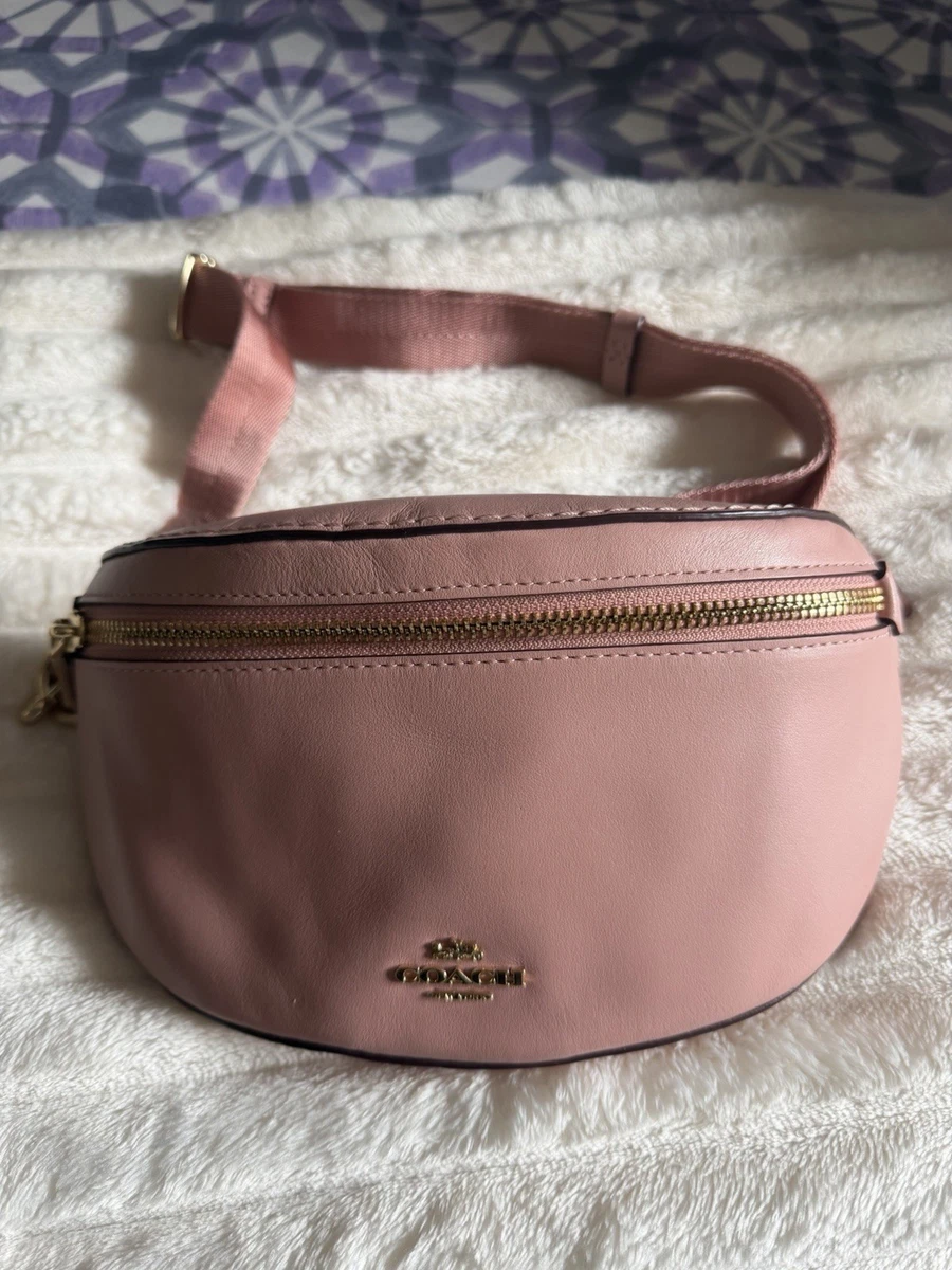 バッグ Coach waist bag/pouch バッグ Coach waist bag/pouch Pouch In Signature Canvas | Bags