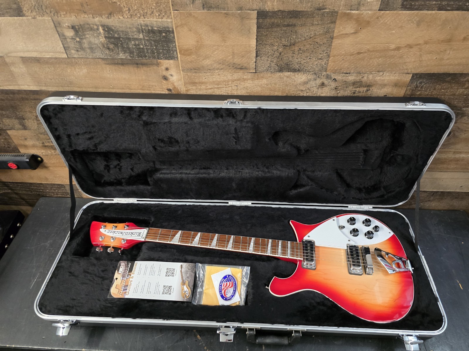 2024 Rickenbacker 620 FG Fireglo  W/Ohsc
