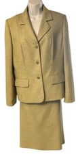 Le Suit Skirt Set Size 12 Beige Long Sleeve Button Blazer 2 Piece