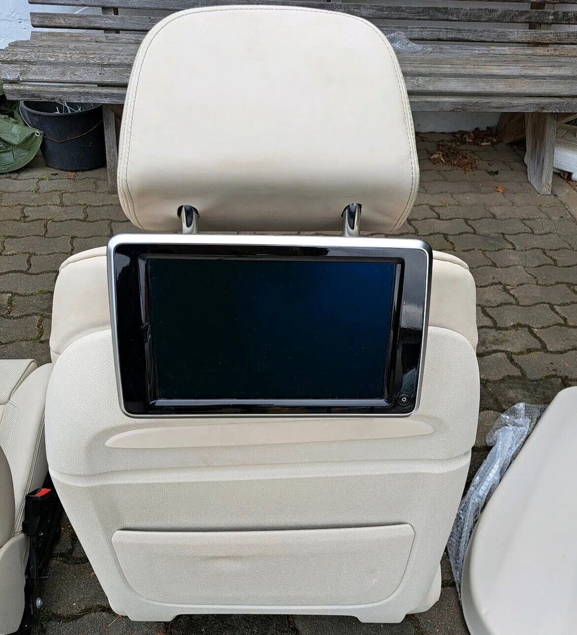 Bild 2 von 4
