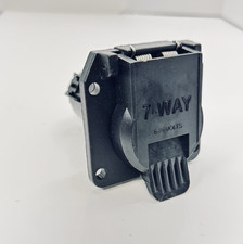 7-WAY Trailer Hitch Harness Wiring Plug Connector Receptacle 6-24V