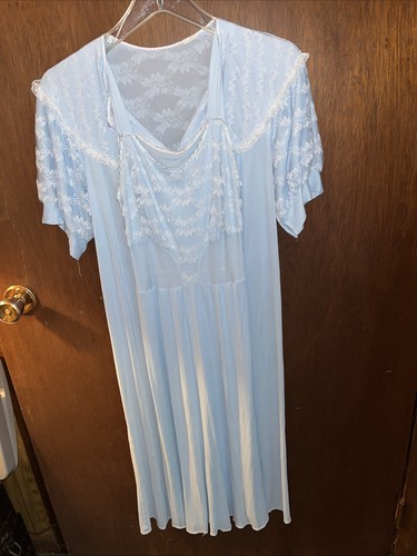 VTG 60s 2 PC NIGHTGOWN &short sleeve ROBE SET-lace trim SZ S