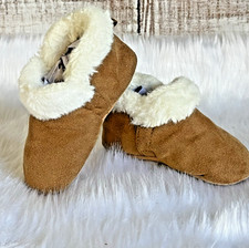 Suede Infant Baby Moccasins Booties Brown Fleece Lining Size 5 In