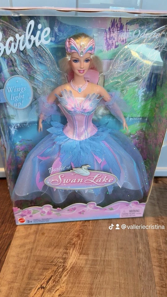 Rare Indonesian Version – Platinum Hair Barbie of Swan Lake Odette. - Image 2 of 4