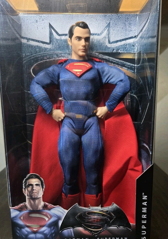 COLECCIONISTA BARBIE Etiqueta Negra Batman v Superman Amanecer de la Justicia Superman NRFB Foto 2 de 4