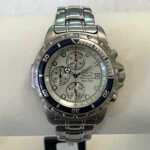 invicta chrono