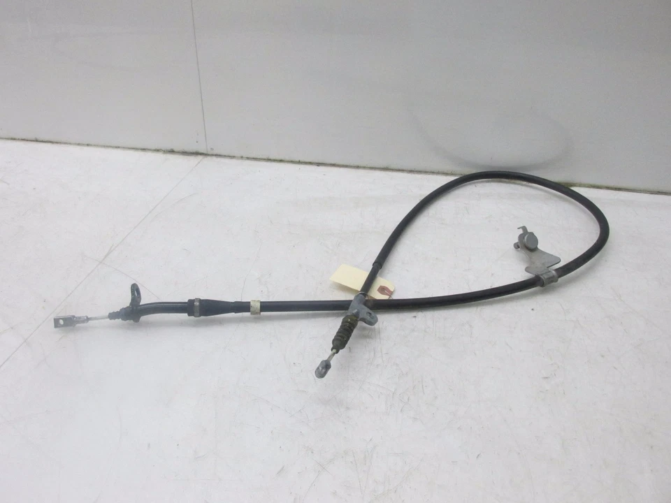 Cable de freno eléctrico del lado del conductor trasero izquierdo Infiniti Q50 2014-2016 OEM Foto 2 de 4