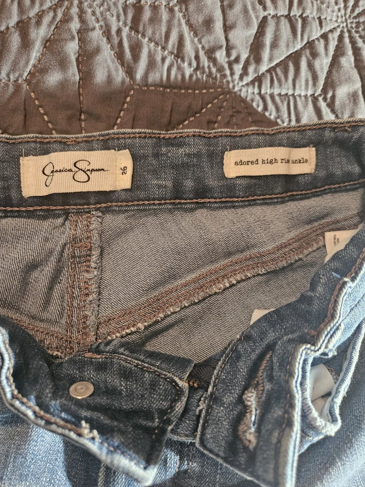Jessica Simpson Kiss Me Jeans Size 26/2 Super Skinny Women's Low Rise Wash Blue - Image 2 of 4