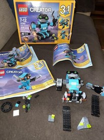 Lego 31062 Creator Robo Explorer 98% complete w/instructions.