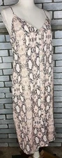 One Clothing Women’s Sleeveless Button Up Shift Dress Medium Snakeskin Print