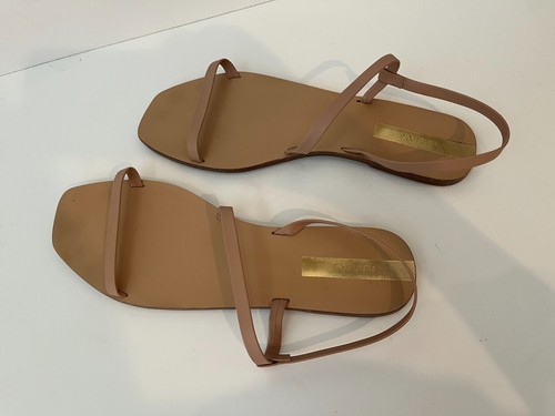 Kaanas Womens Tan Leather Strappy Flats Sandals ~ Size 10M ~ Excellent condition