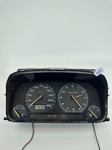 Volkswagen Golf Mk3 Geschwindigkeitsmesser Instrumententafel 5392324710