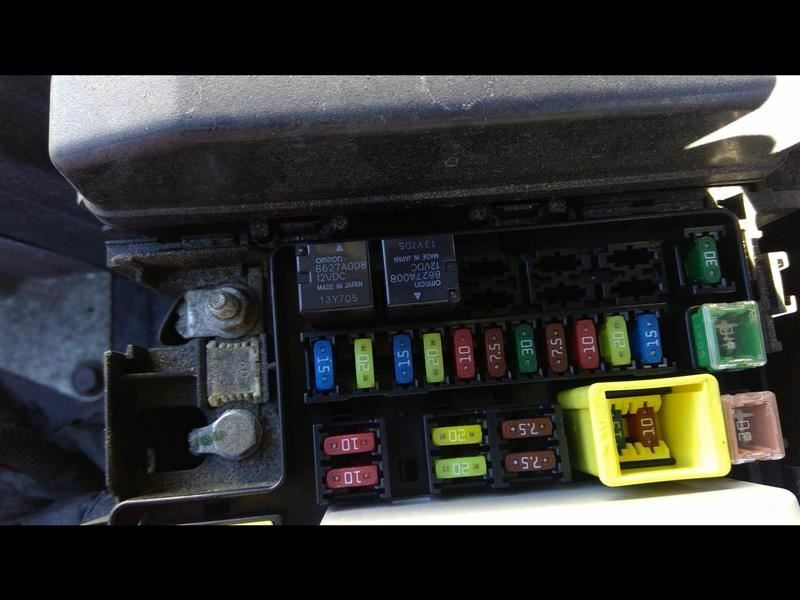 Fuse Box Engine Compartment Fits 01-08 ECLIPSE 333766