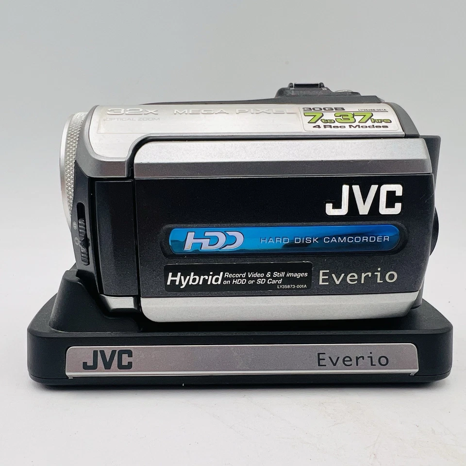JVC Everio GZ-MG155U SD Camcorder 30GB HDD Storage With Charger & Battery - Image 2 of 4