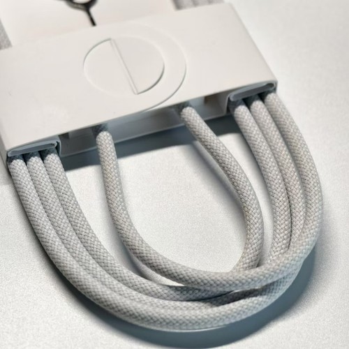 Genuine Apple USB-C to USB-C Braided Charging Cable For Iphone15/16 1m - Zdjęcie 4 z 4