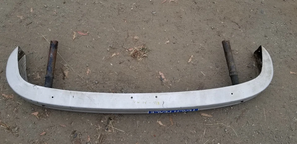 1974 Volkswagen 411 412 Rear Bumper VW Type 4. Aluminum OEM . Used Ad# 8588 Foto 2 de 4