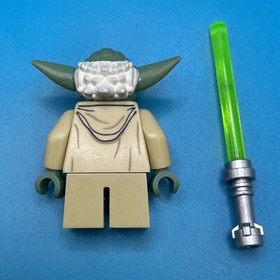 Lego Star Wars Minifigure Jedi Master Yoda White Hair Green Lightsaber 75002!