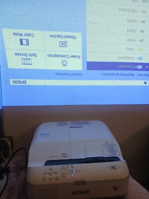 Tested & working! Epson PowerLite 680 - Model: h746a projector