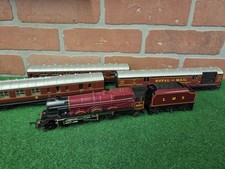 Triang Hornby HO/OO Princess Elizabeth LMS Steam Locomotive & Passenger Coaches 