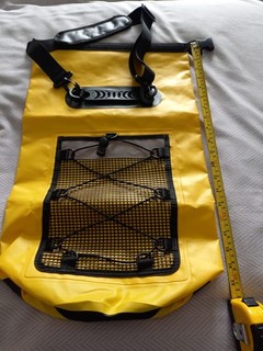A 12.5 litre dry bag ideal for canoeing/kayaking. Hardly used /good condition.