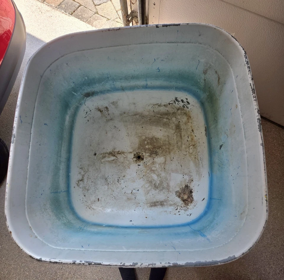 Vintage ONE MINUTE  Wash Tub ON WHEELS KELLOGG IOWA - Image 2 of 4