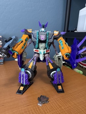 Transformers Megatron Cybertron Leader Class Cyber Key Complete 2004