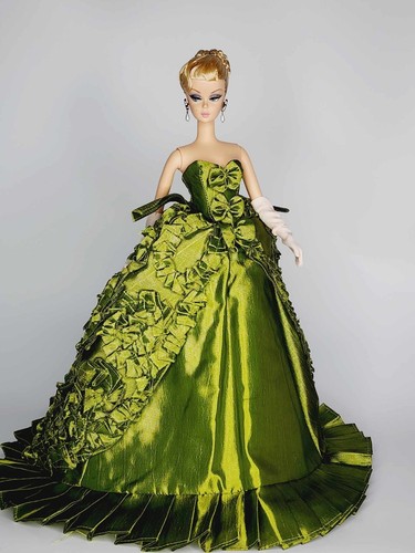 OOAK Handmade Marie Antoinette Gown Fits silkstone Barbie / Integrity Dolls - Picture 3 of 12