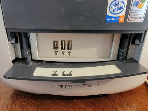 Vintage HP Pavilion 724c Pentium 4 - No HDD/OS - Picture 4 of 10