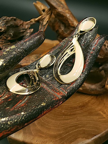 Edgar Berebi Pierced Dangle Drop Enamel Earrings - Picture 5 of 11