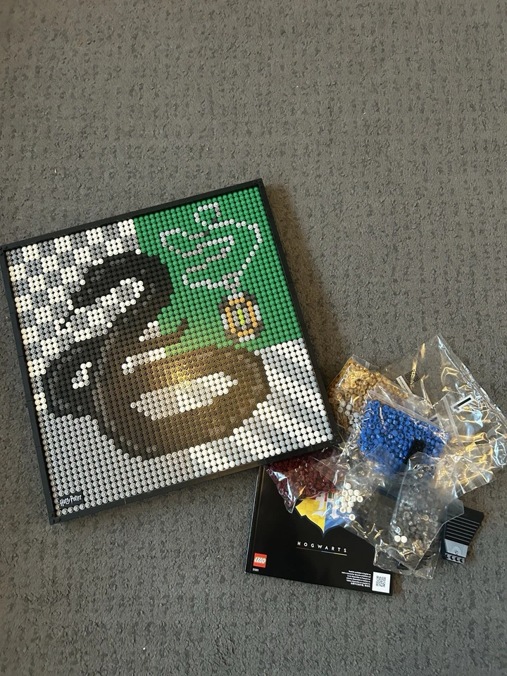 LEGO Art 31201 Harry Potter Hogwarts Crests