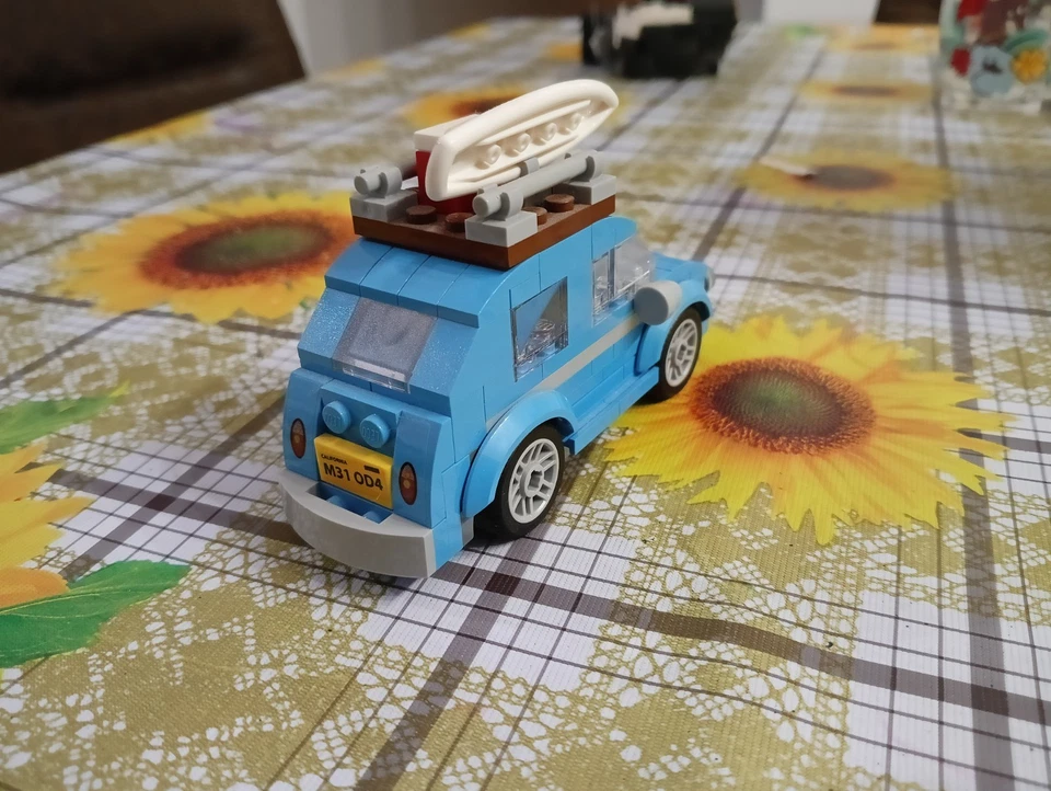 LEGO Creator 40252 Mini VW Beetle, foto 2 di 4