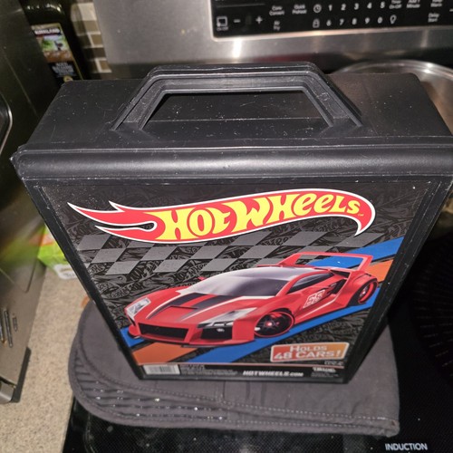 2014 HOT WHEELS 48 CAR CASE W/HANDLE USED MADE USA DIST. BY TARA - Picture 2 of 7