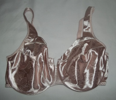 Vintage Bali Beige Satin Tracings Second Skin Underwire Bra 2564  size 34D Exc.