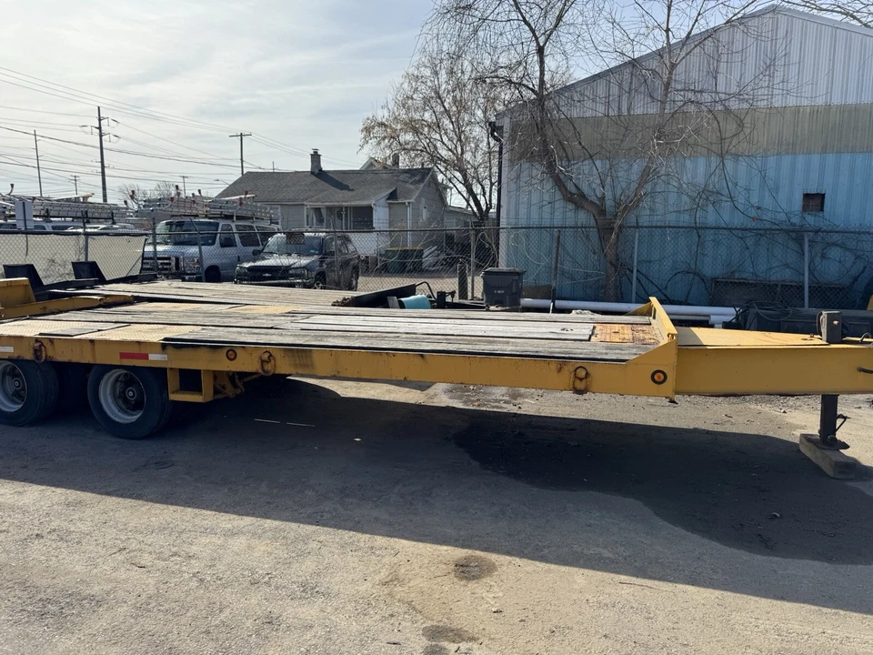 Remolque Eager Beaver 1995 20 toneladas 20XPT. frenos de aire. Excelente estado. 48k PBV Foto 2 de 4