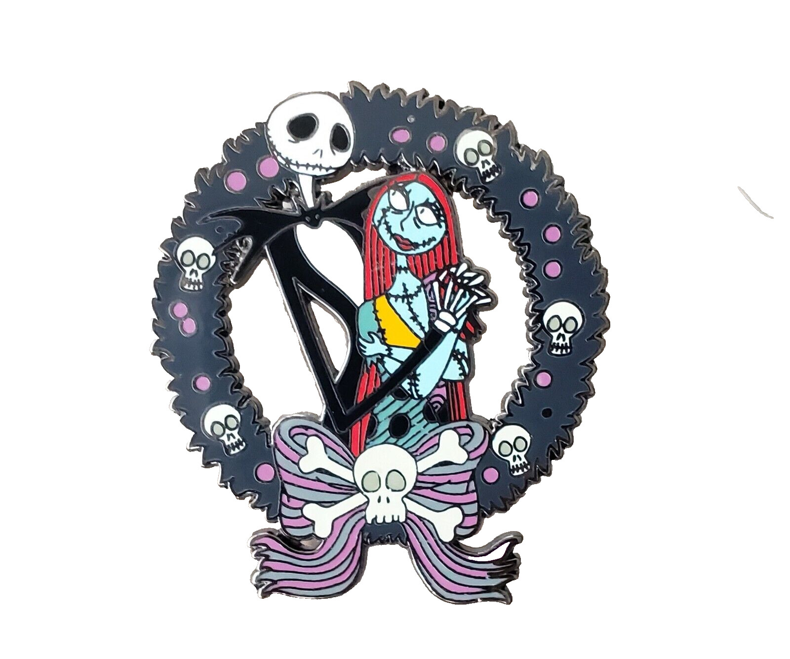 Disney NIGHTMARE BEFORE CHRISTMAS Jack And Sally Wreath Pin 2006 NBC