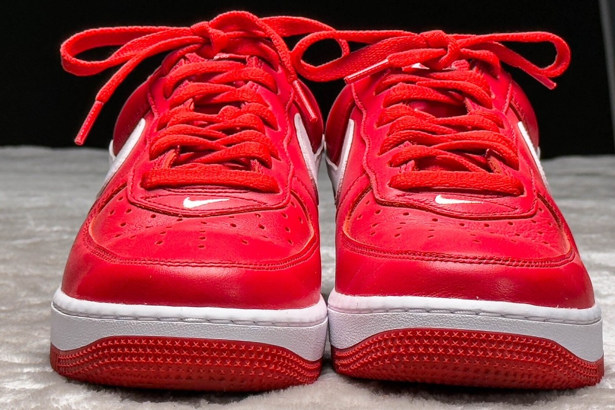 【NIKE】★送料・関税込★ナイキエアフォース1ロウレトロQS Nike Air Force 1 Low Retro QS University Red White Mens Size
