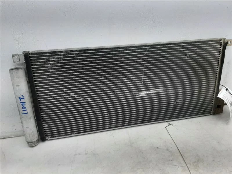 Condensador CA mercado dos EUA 15-16 Chevrolet Trax 95321793 - Imagem 4 de 4