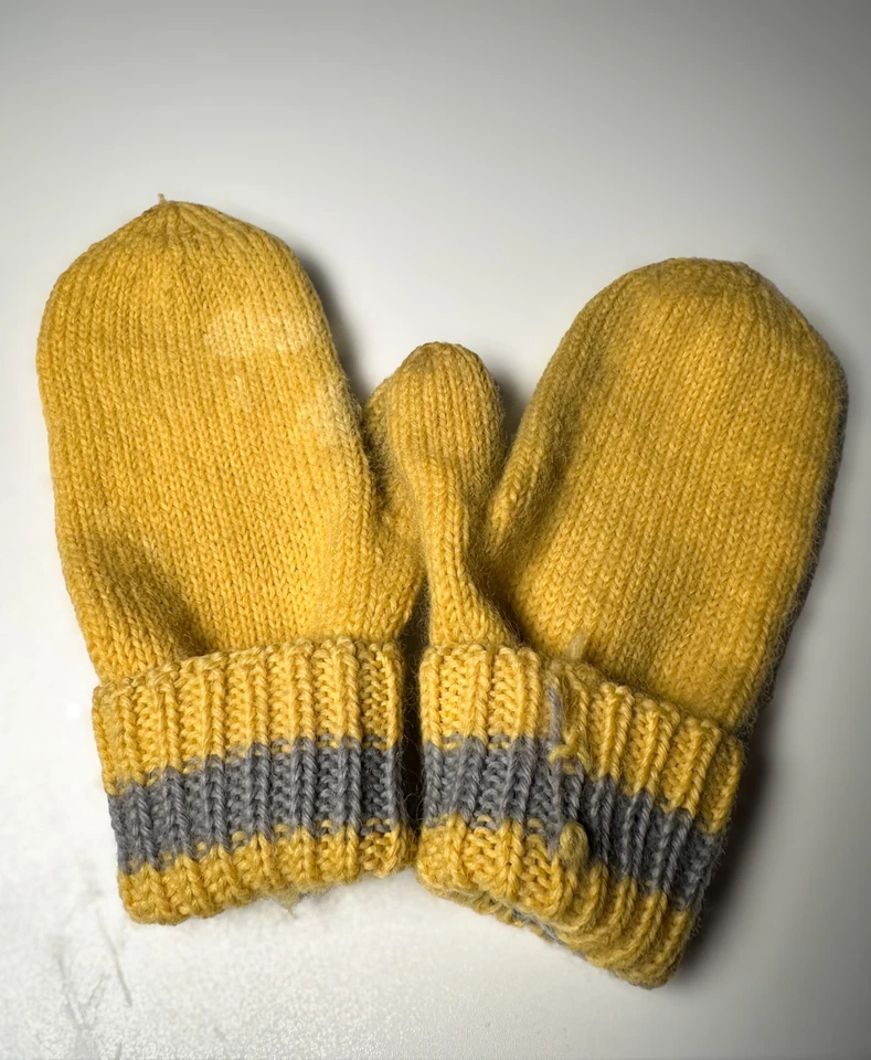 Par de mitones largos de lana para niños de 1900 amarillo gris a rayas puño hecho a mano MCM SEGUNDA GUERRA MUNDIAL Foto 2 de 4