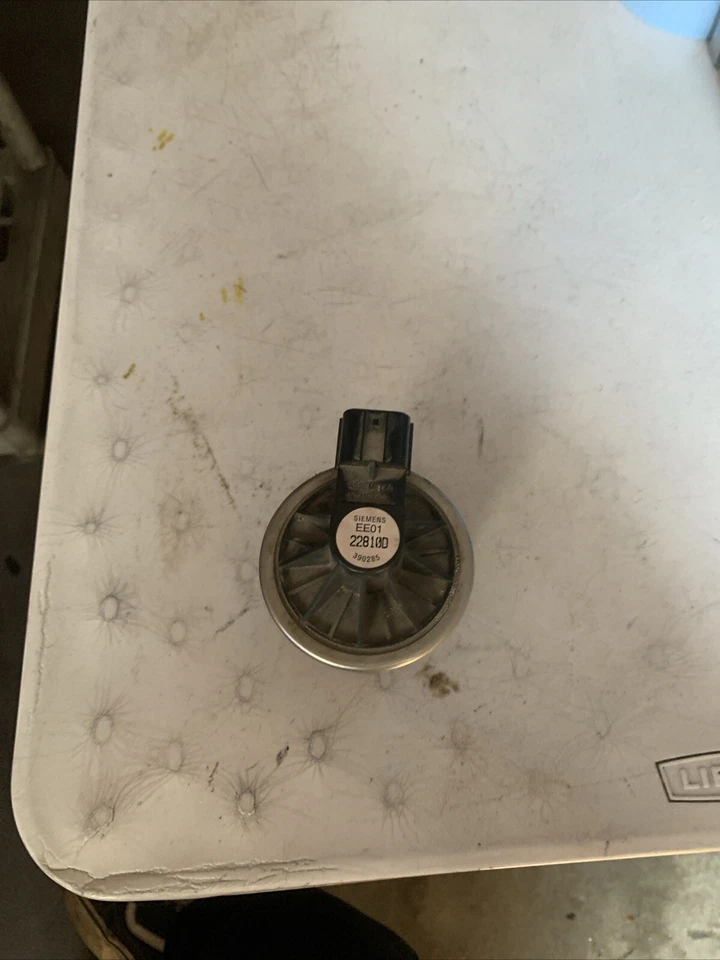 Genuine Honda Civic MK8 Petrol 1.8 EGR Valve 1147D 390285 SIEMENS EE01 - Image 2 of 4