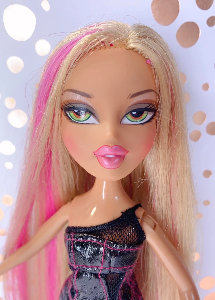 Pink haired cheap bratz doll