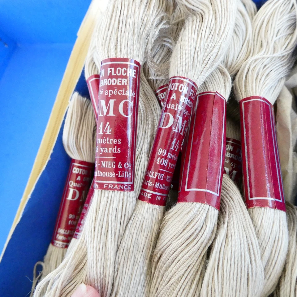 Antique Cotton Floche A Broder DMC No 14 Color 644 Thread 25 Skeins in Box - Image 4 of 4