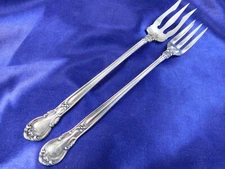 GORHAM CHANTILLY STERLING SILVER COCKTAIL FORK & SEAFOOD FORK - EXCELLENT MDIFF