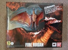 S.H. Monster Arts Godzilla Fire Rodan Figure Bandai Kaiju 2012