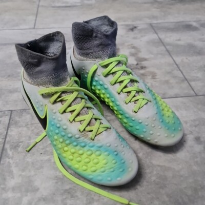 Nike Fußballschuhe Magista Gr. 36 Kinder Sockenschuh Fußball